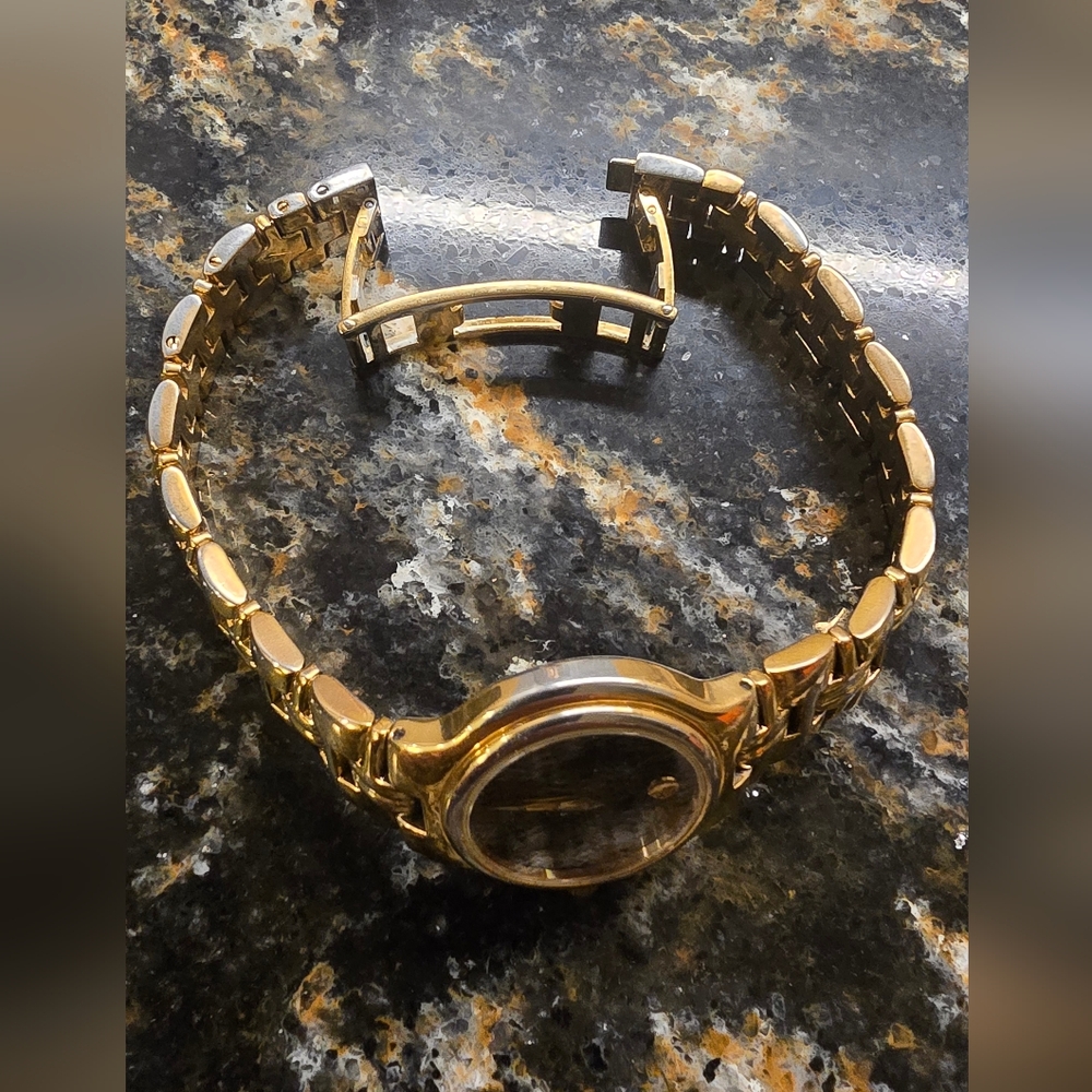 Movado Museum Olympian Watch - Vintage 88.A1.827.2 Women's Black & Gold - Picture 7 of 8
